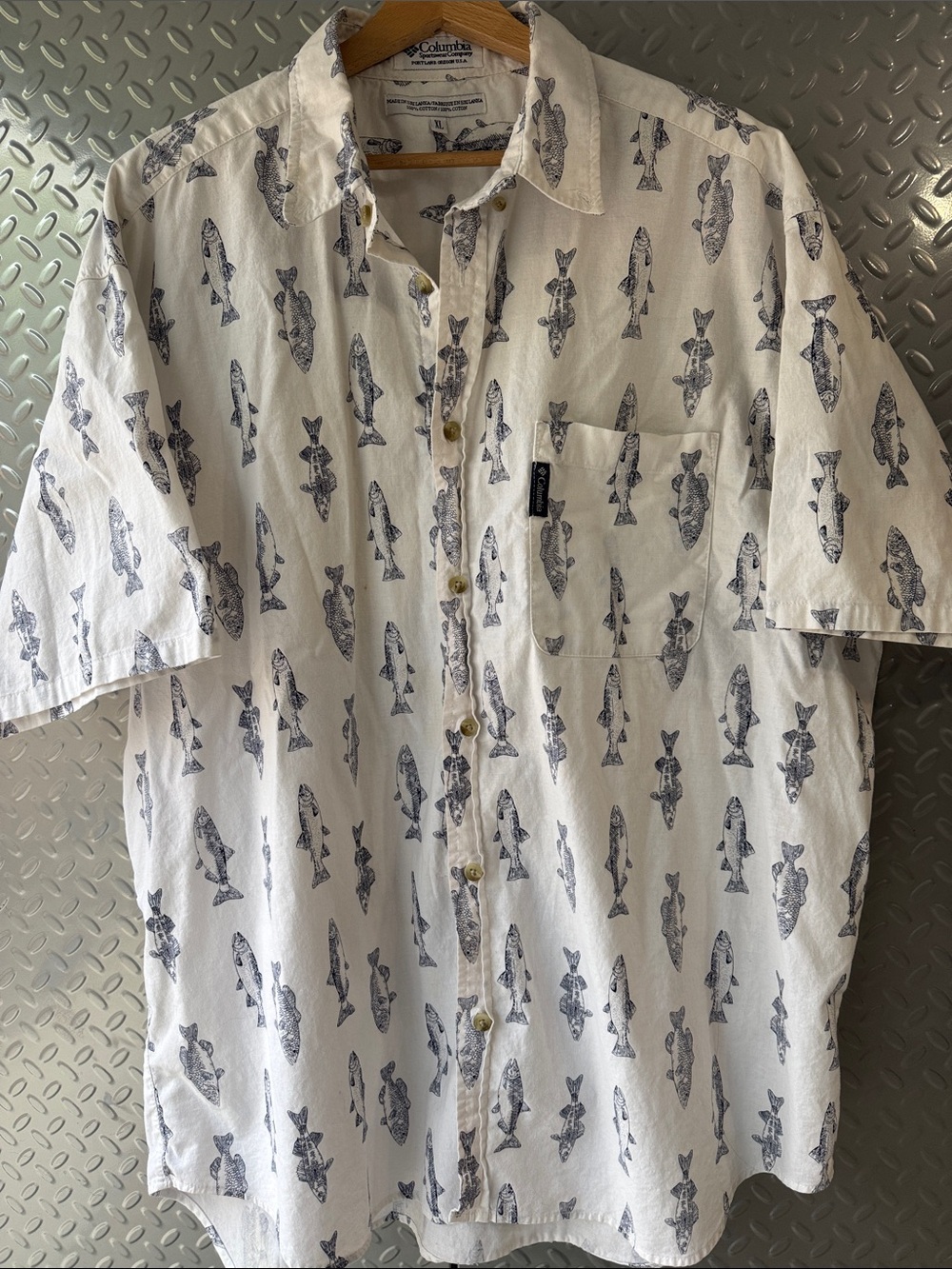 Columbia White Short-Sleeve Button-Up Shirt with Navy Fish Print